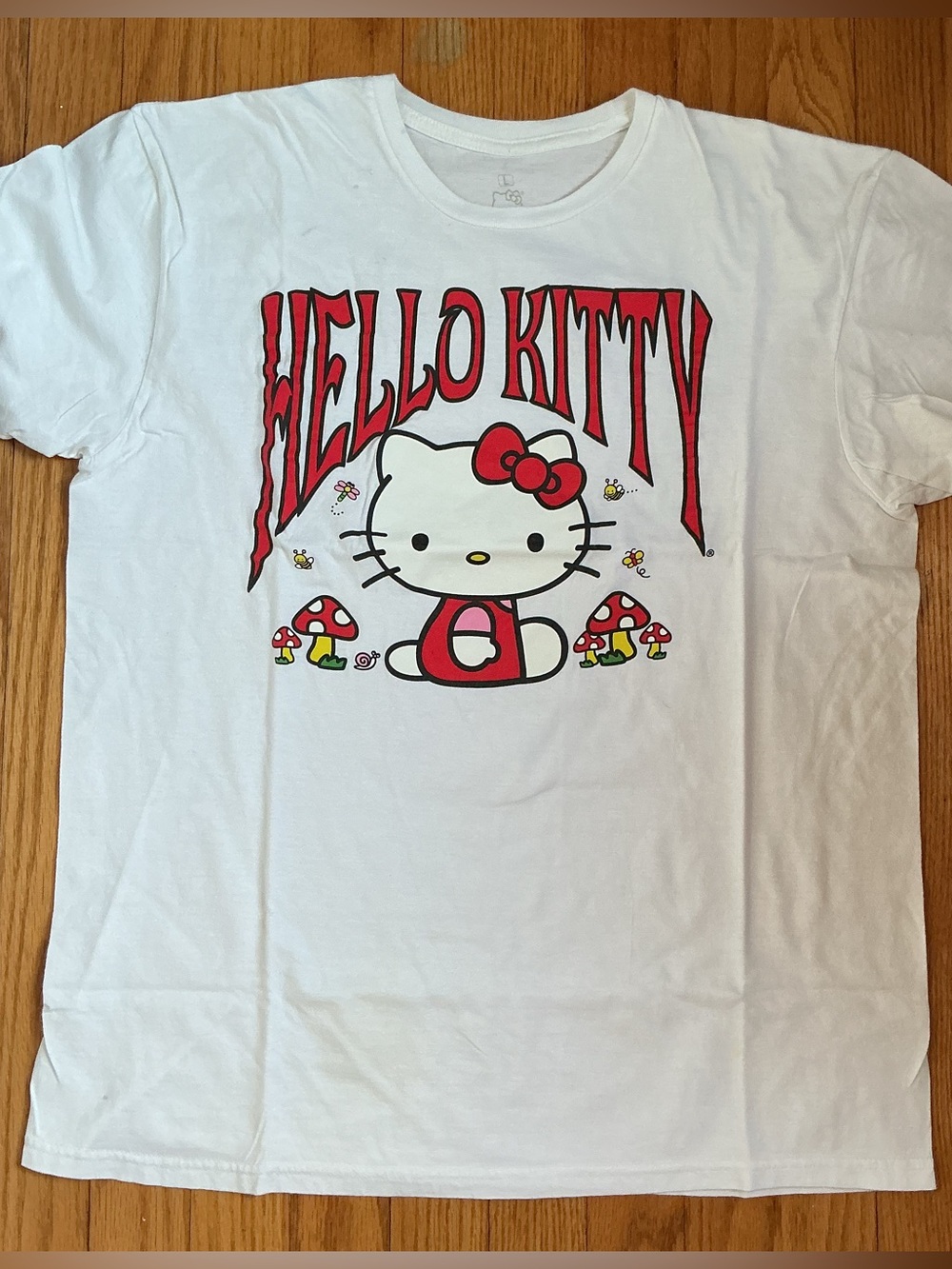 Hello kitty tee shirt